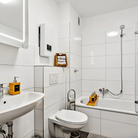 شقة 3 Zimmer, 68qm, Parkplatz, Messe Dus, Logport, Duisport